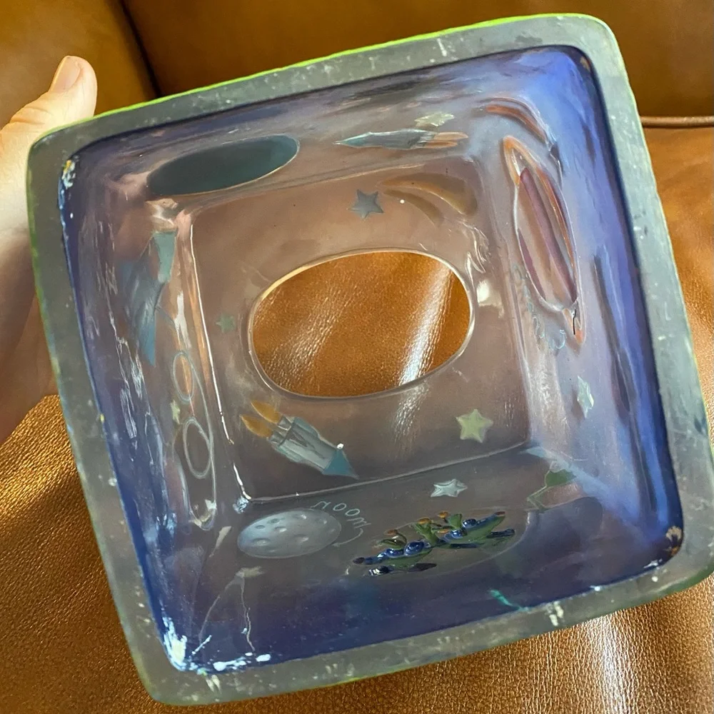 Kids’ Room Space~Planets~Astronaut Hard Plastic‎ Tissue Box Cover